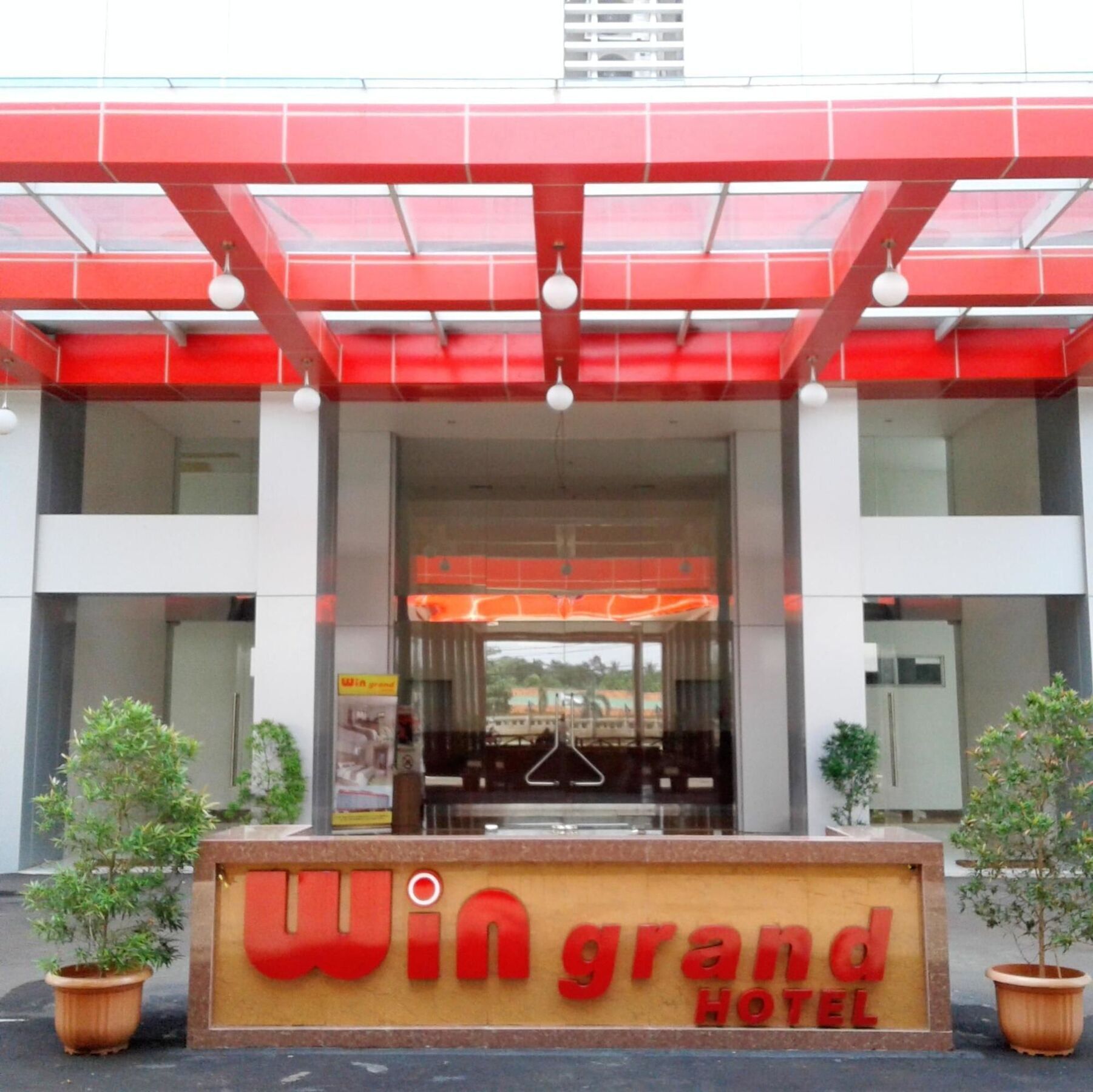 Win Grand Hotel Bekasi Eksteriør billede